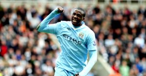 Yaya Toure Jelaskan Alasan Tetap Bertahan Di Manchester City