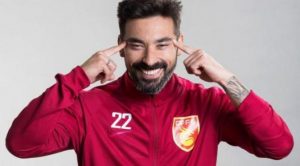 Menyinggung Publik China, Ezequiel Lavezzi Meminta Maaf